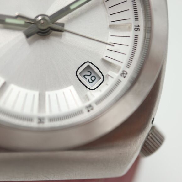 Fossil Womens Watch 29mm Silver Tone Date Dial Pink Leather Band w New Battery - Picture 7 of 14